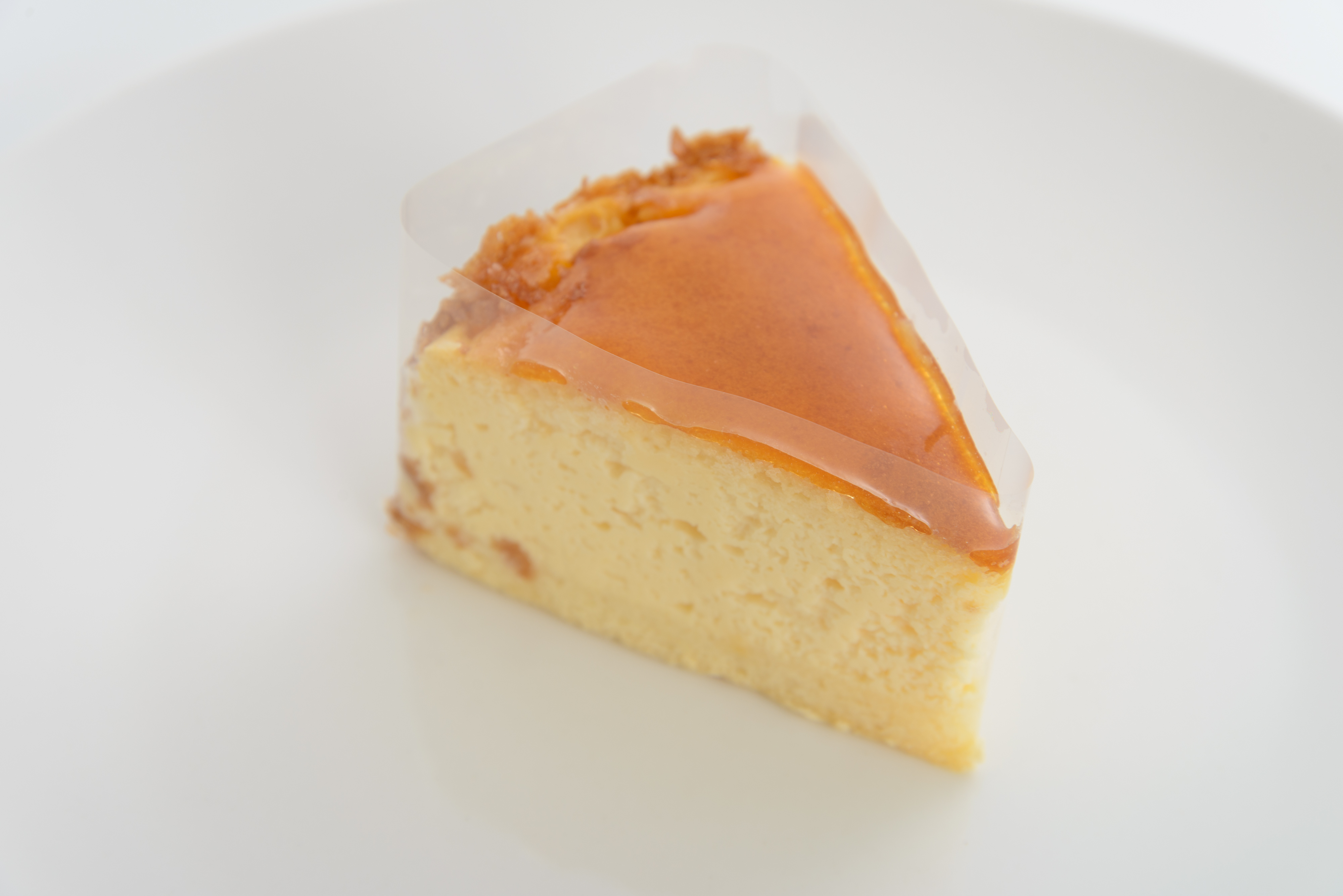 <H1>スフレチーズ</H1>
470円/コクのあるチーズを使い、しっとりと焼き上げました。